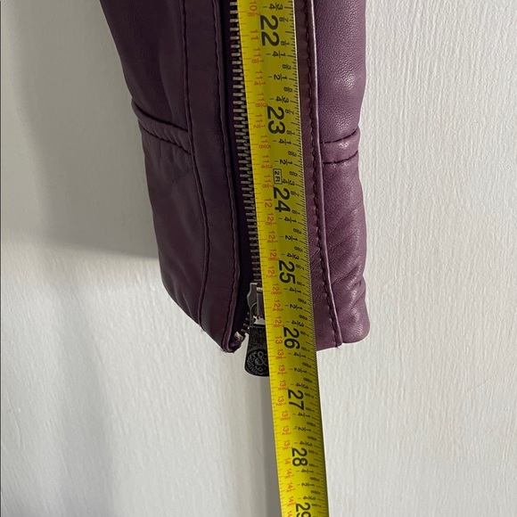 Y2K Rock&Republic Purple Lambskin Leather Jacket with Zipper Details - Picture 9 of 10